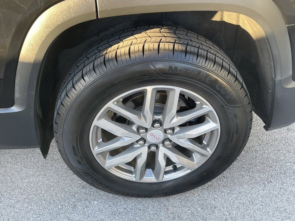 Used 2017 GMC Acadia SLE image 33