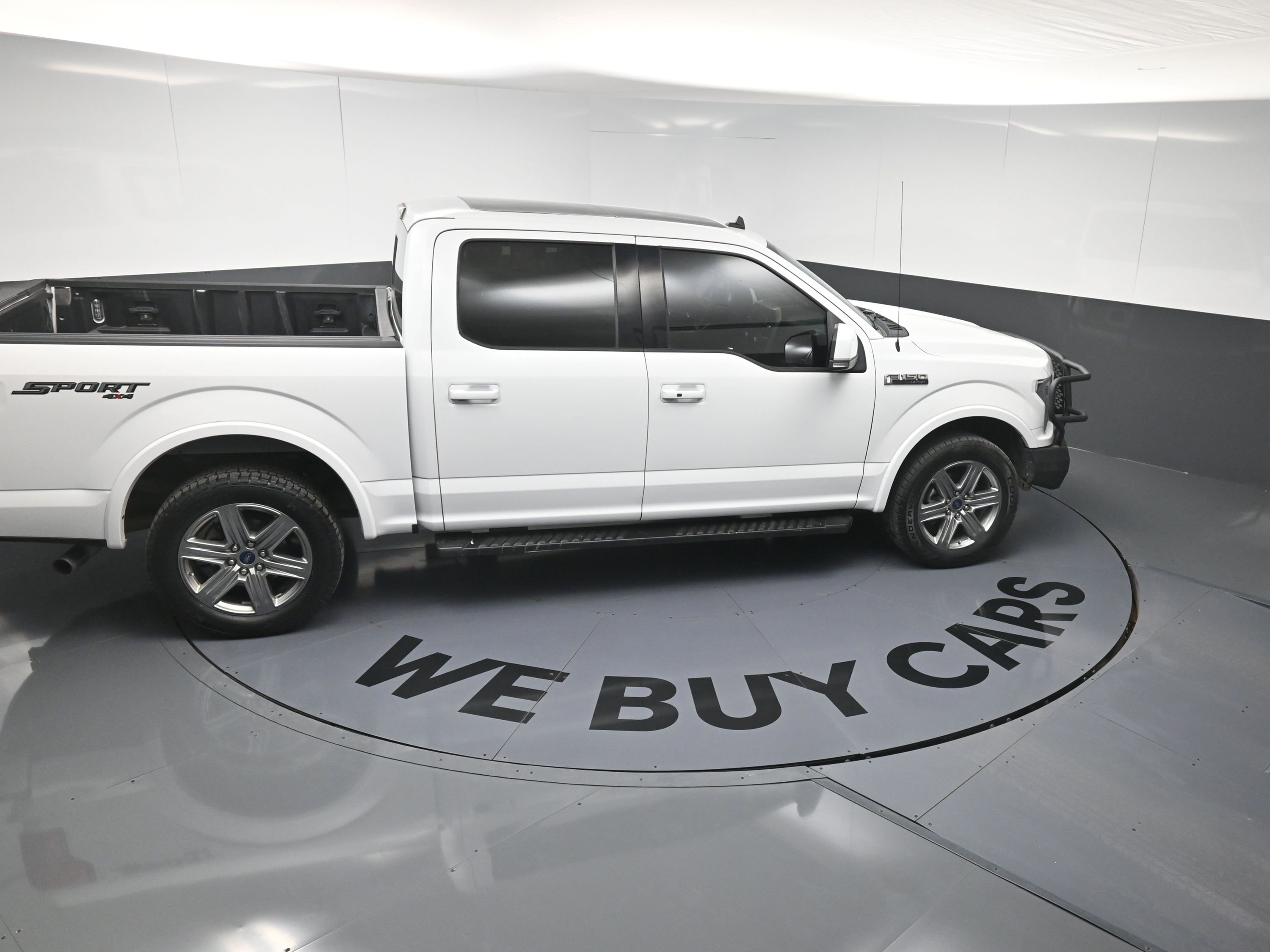 Used 2019 Ford F150 Lariat w/ Equipment Group 502A Luxury image 33
