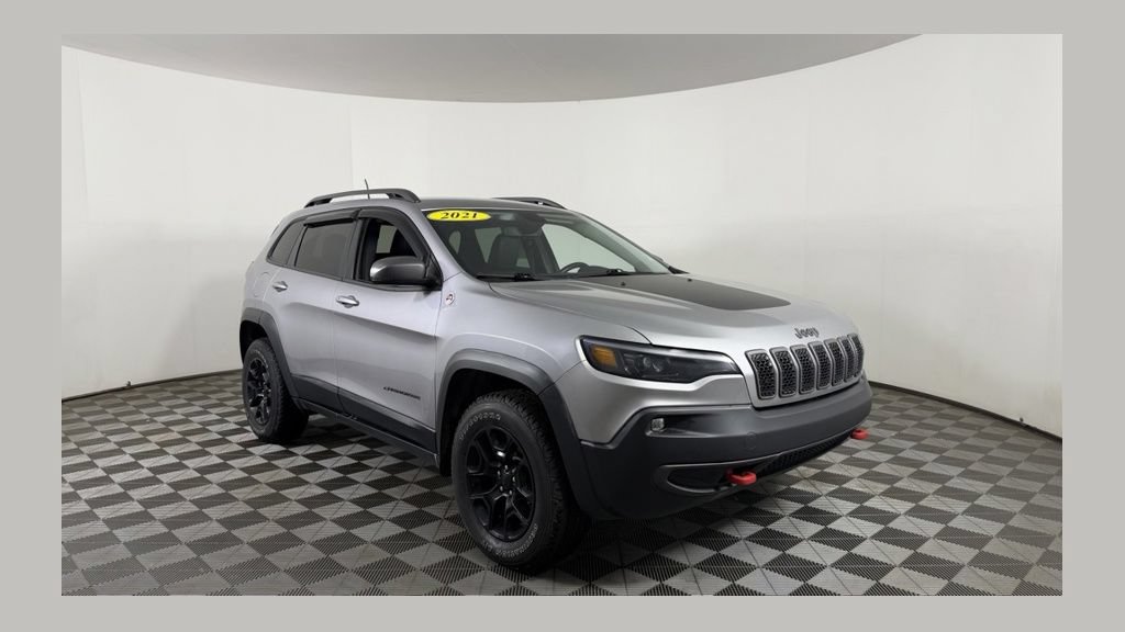 Used 2021 Jeep Cherokee Trailhawk w/ Trailer Tow Group AWD/4WD image 1