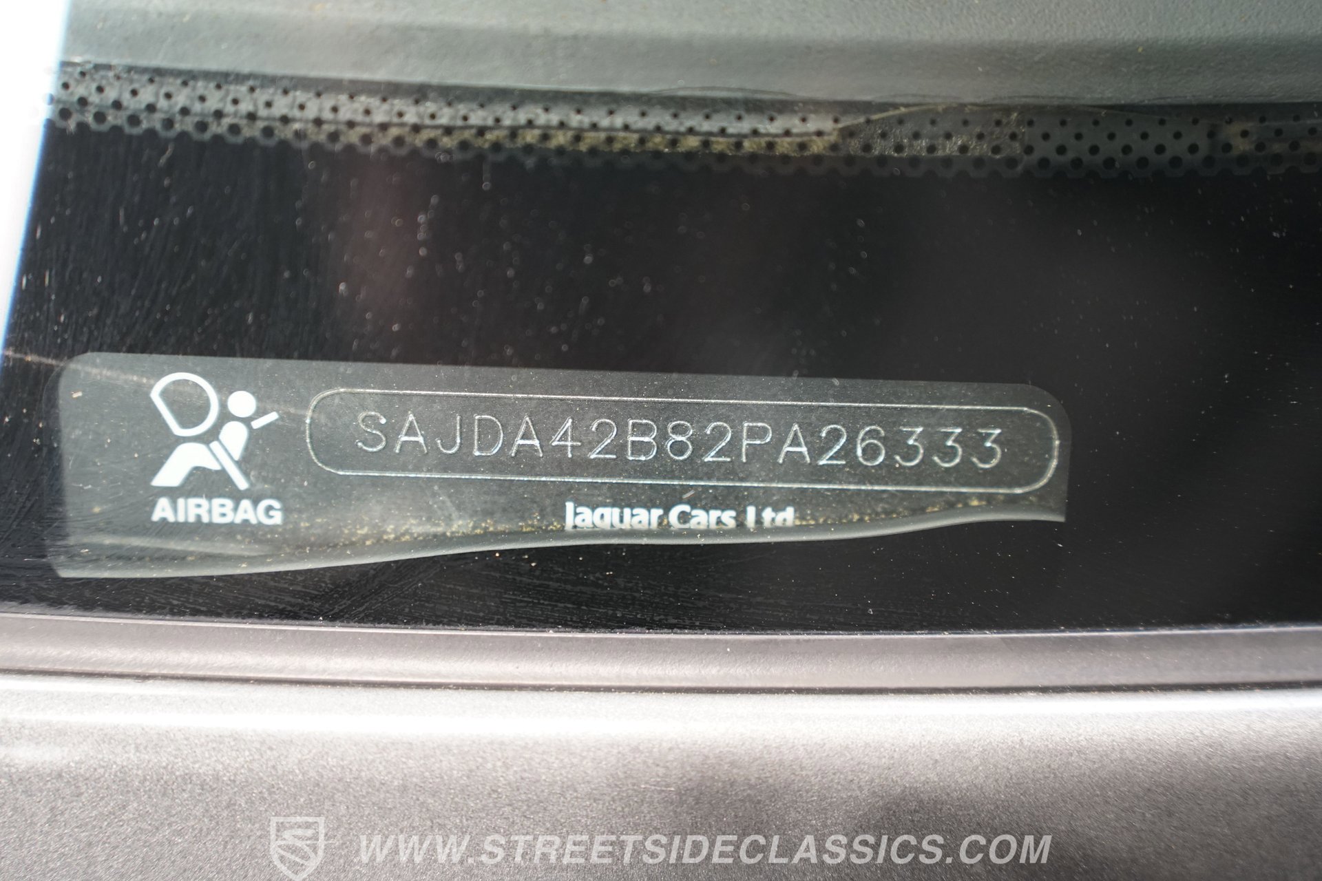 Used 2002 Jaguar XK8 Convertible image 37