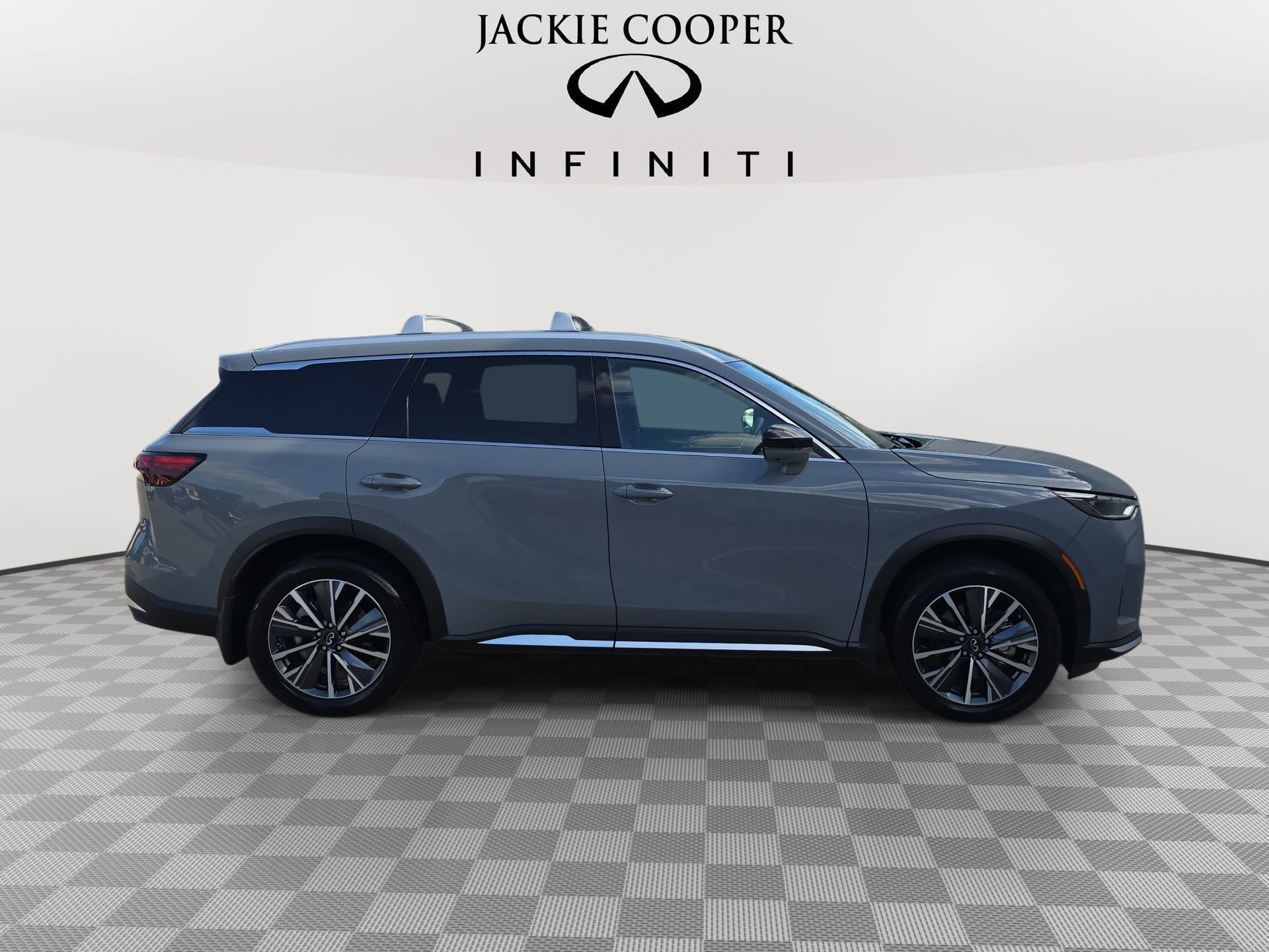 Certified 2026 INFINITI QX60 Luxe w/ Cargo Package AWD/4WD image 4