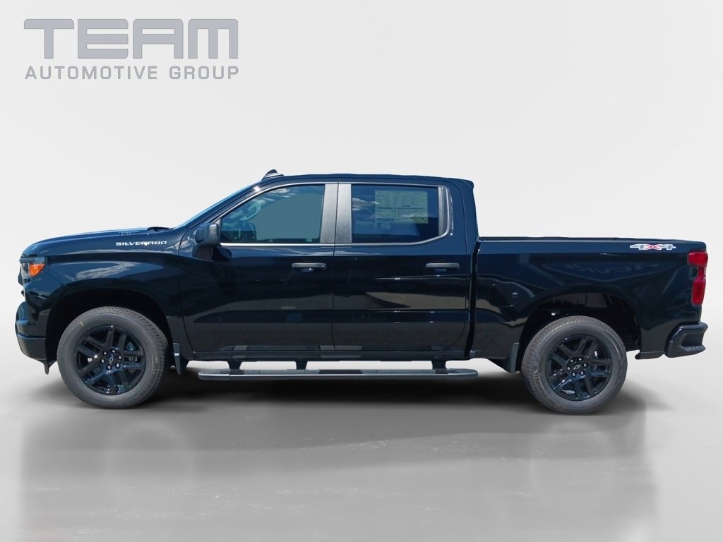 New 2025 Chevrolet Silverado 1500 Custom image 4