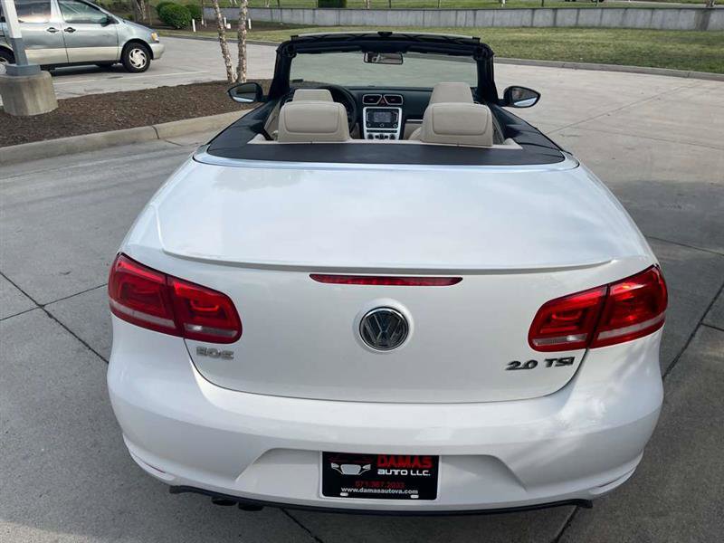 Used 2014 Volkswagen Eos FWD image 30