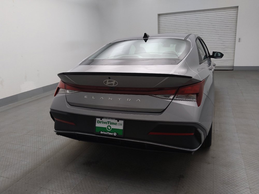 Used 2025 Hyundai Elantra Sport w/ Cargo Package FWD image 7