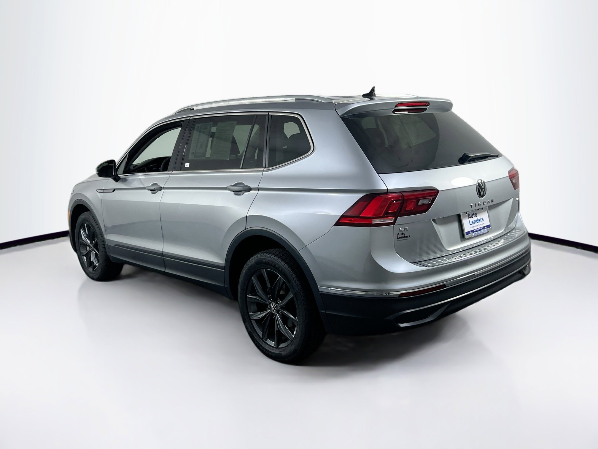 Used 2022 Volkswagen Tiguan SE AWD/4WD image 7