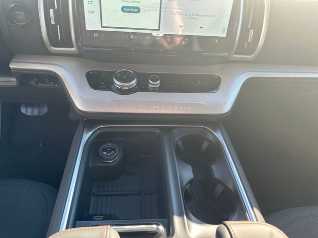 New 2025 Ford Expedition Active image 16