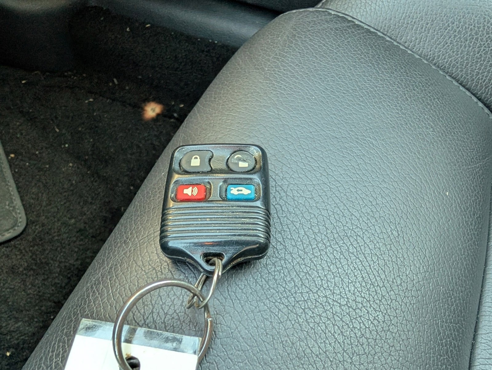 Used 2005 Ford Mustang Convertible image 15