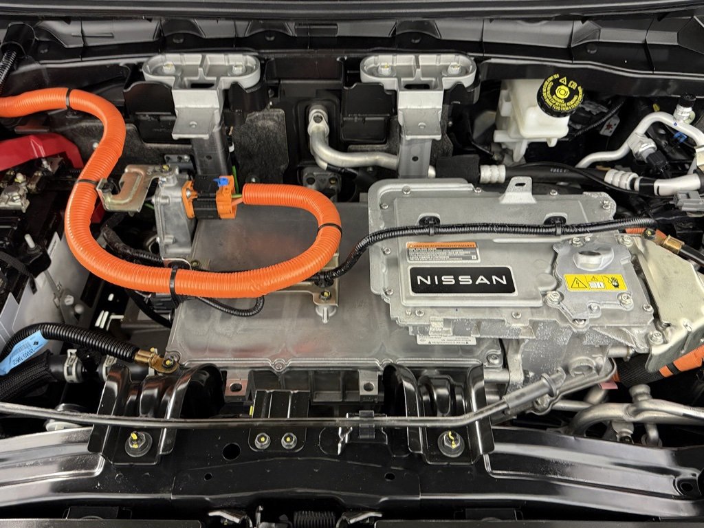 Used 2023 Nissan Ariya AWD image 35