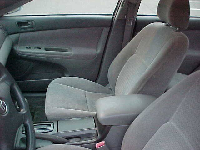Used 2002 Toyota Camry LE w/ Pkg 2 FWD image 17