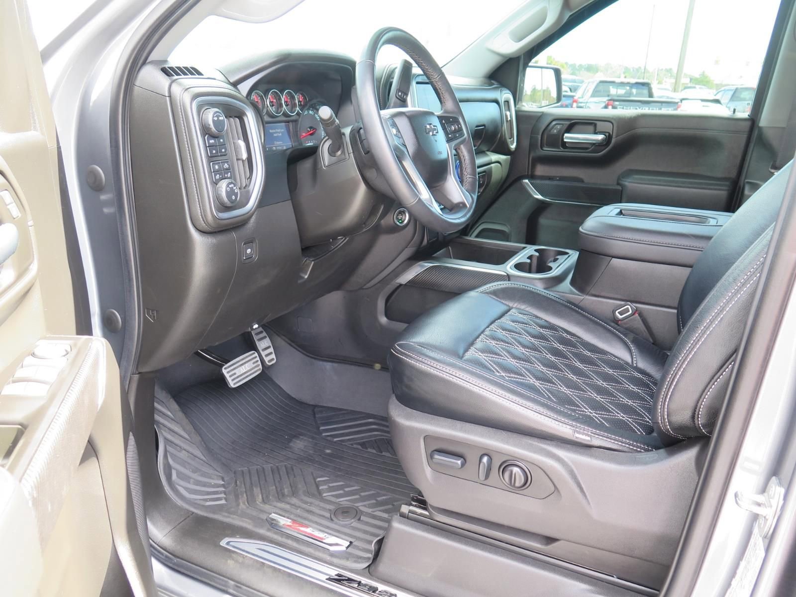 Used 2022 Chevrolet Silverado 1500 RST AWD/4WD image 10