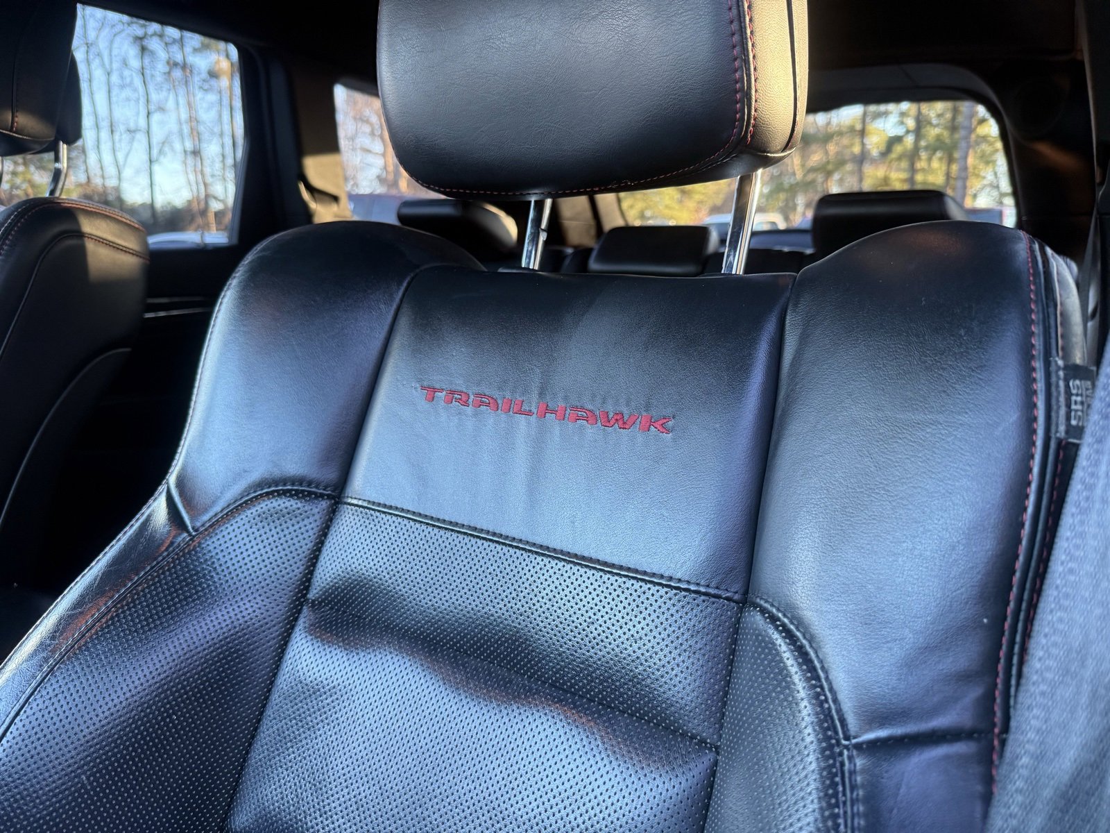 Used 2019 Jeep Grand Cherokee Trailhawk w/ Trailhawk Luxury Group image 44