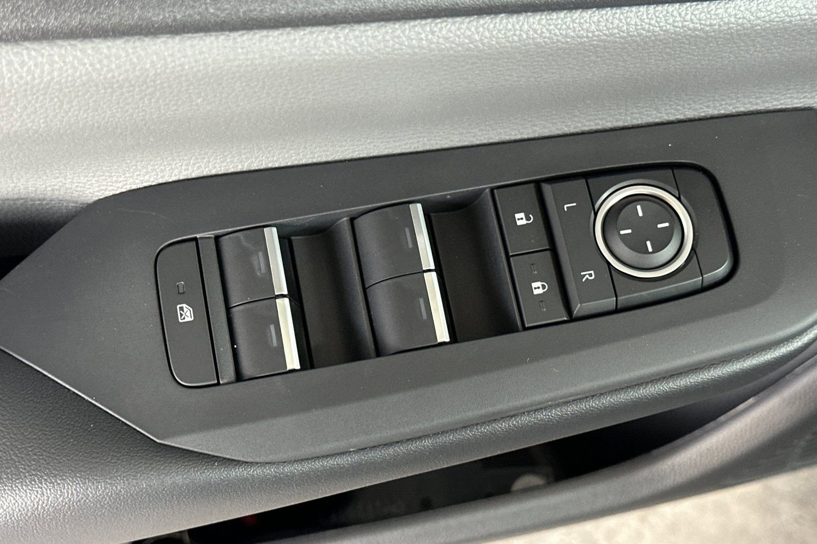 New 2026 Toyota Prius XLE FWD image 12