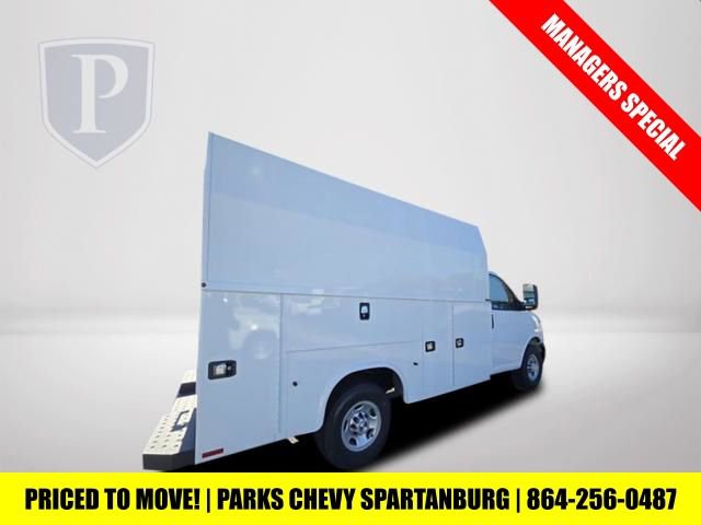New 2025 Chevrolet Express 3500 w/ Power Convenience Package image 6