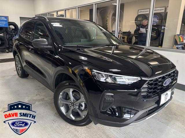 New 2025 Ford Escape ST-Line w/ Cold Weather Package