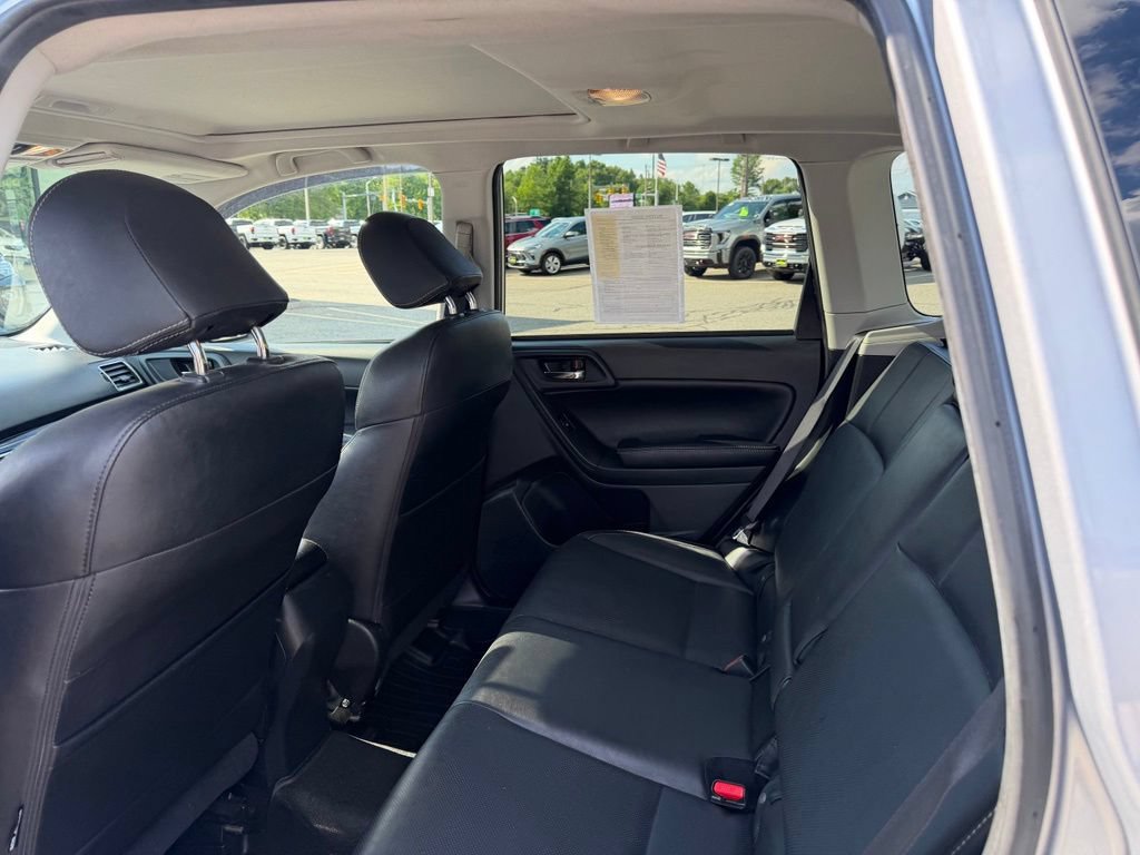 Used 2017 Subaru Forester 2.5i Limited AWD/4WD image 10