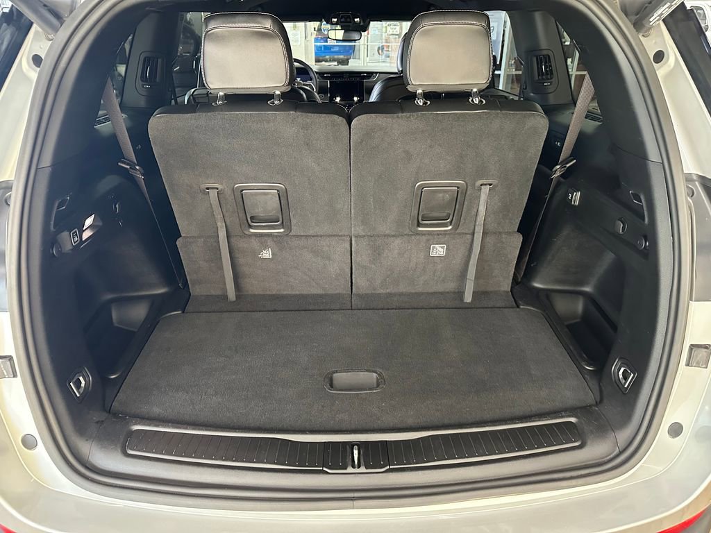 Certified 2023 Jeep Grand Cherokee L Laredo AWD/4WD image 39