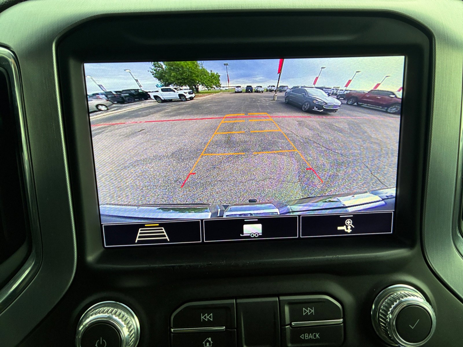 Used 2020 GMC Sierra 1500 SLT image 14