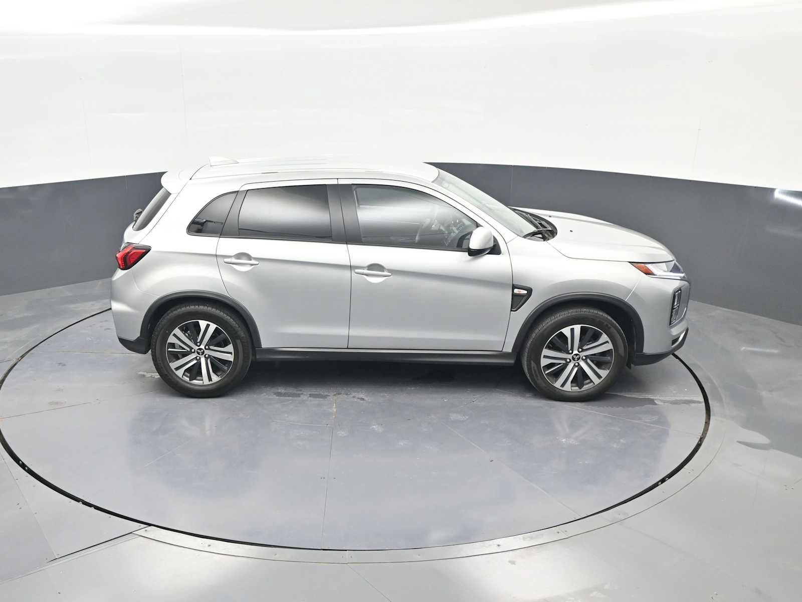 Used 2025 Mitsubishi Outlander Sport ES AWD/4WD image 35