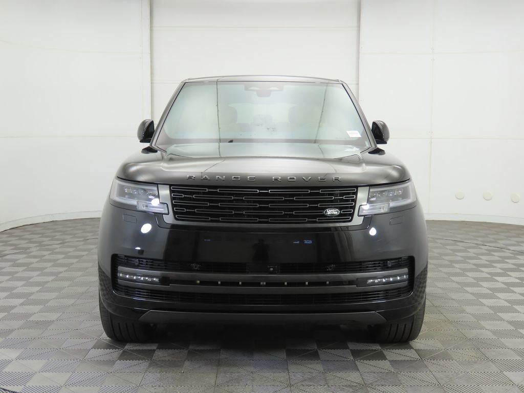 New 2026 Land Rover Range Rover Long Wheelbase SE image 2