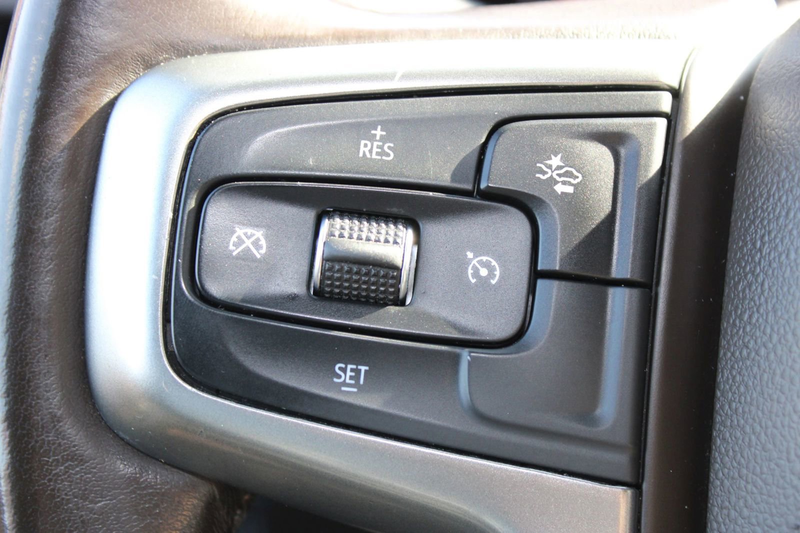 Used 2021 Chevrolet Tahoe LT RWD image 29