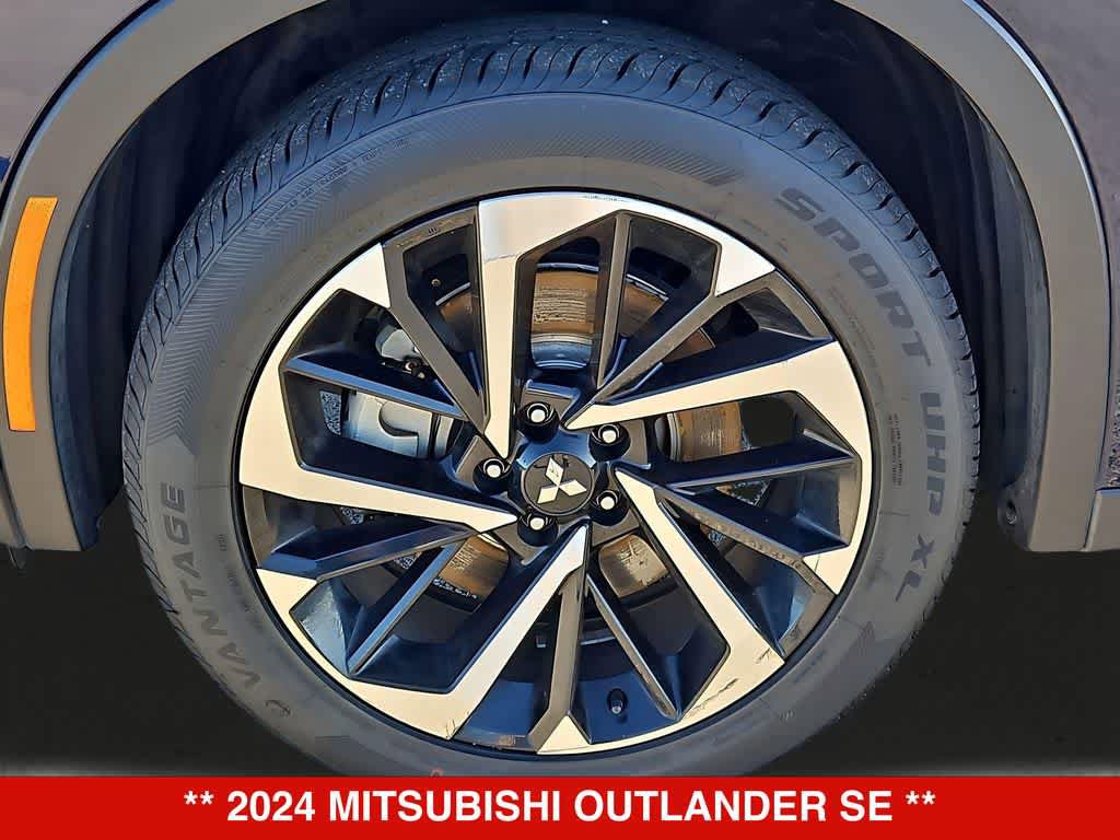 Used 2024 Mitsubishi Outlander SE FWD image 14