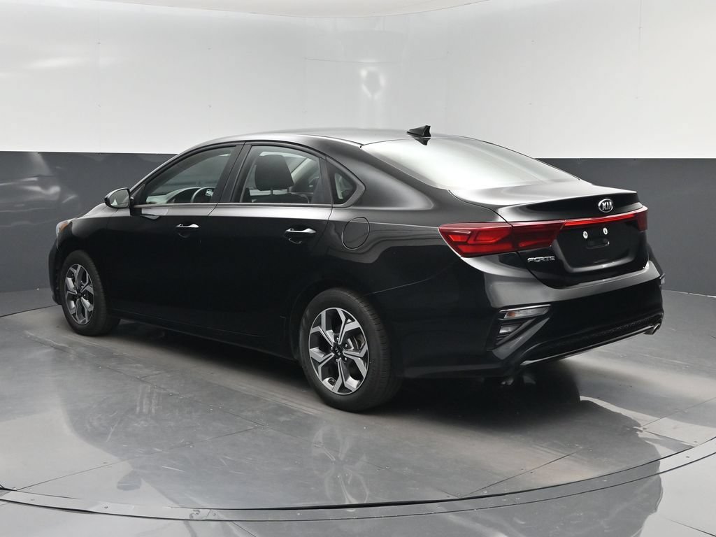 Used 2020 Kia Forte LXS FWD image 4