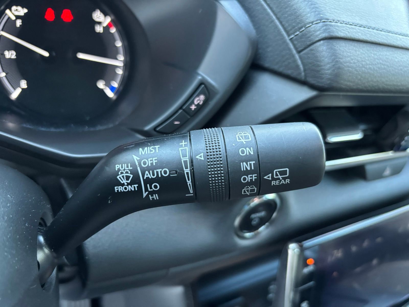 Used 2022 MAZDA MX-30 Electric w/ Premium Plus Pkg image 22