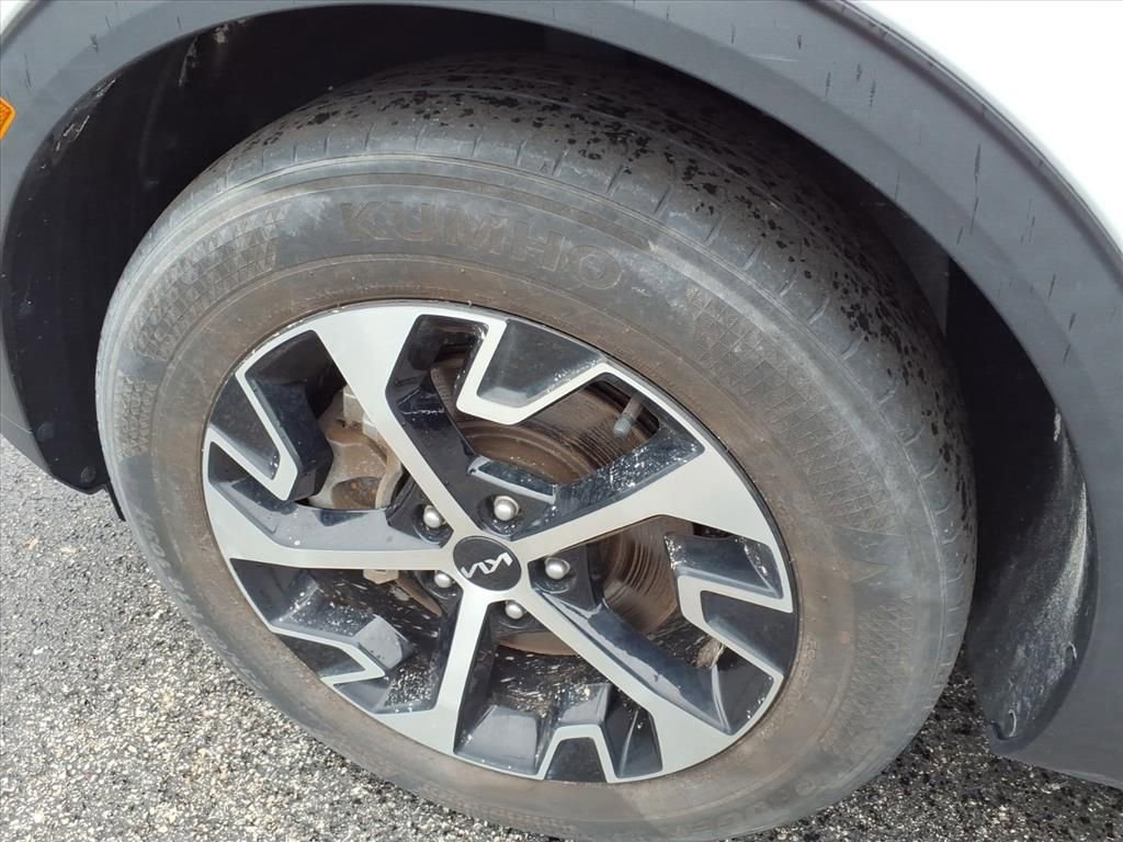 Used 2023 Kia Sportage EX FWD image 5