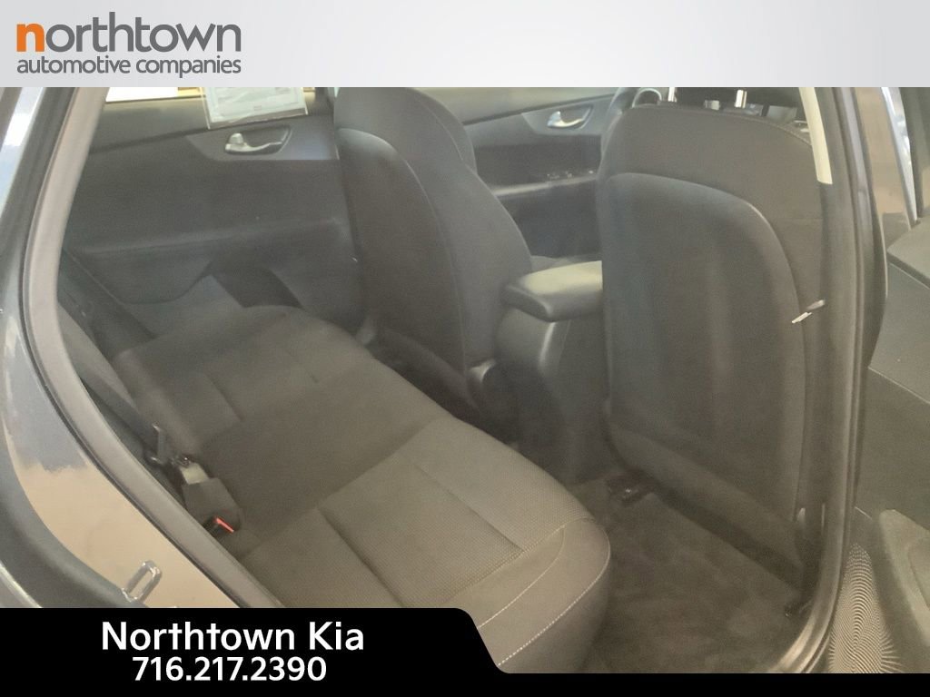 Certified 2020 Kia Forte LXS FWD image 12