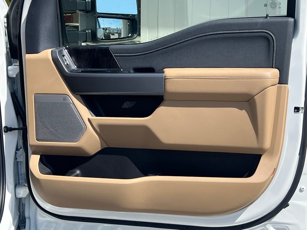 New 2025 Ford F350 Lariat w/ Lariat Ultimate Package AWD/4WD image 32