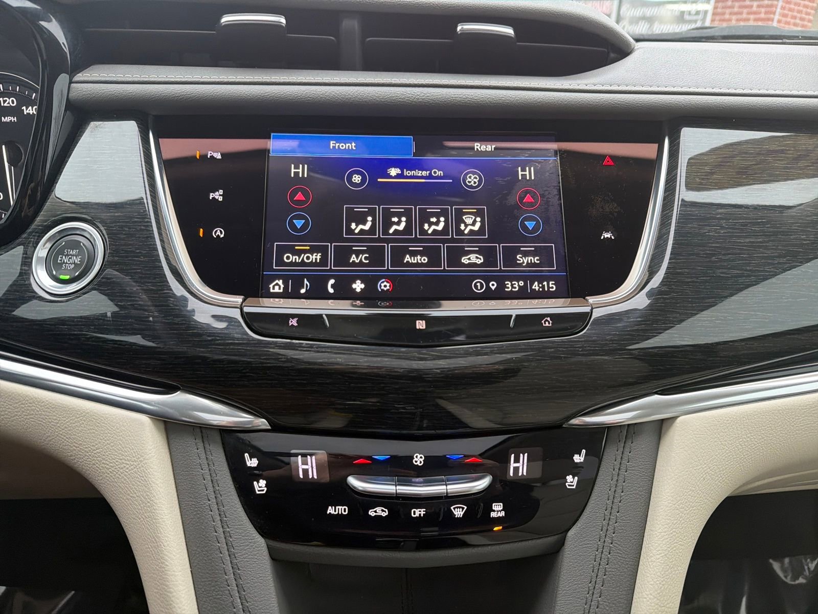 Used 2021 Cadillac XT6 Premium Luxury image 21
