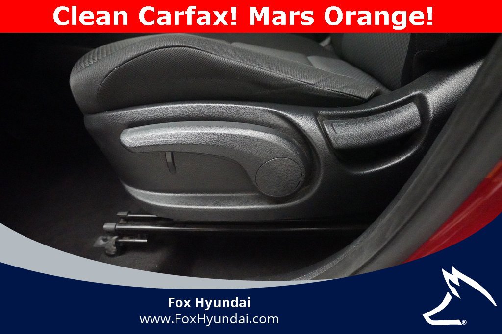 Used 2023 Kia Soul LX image 28