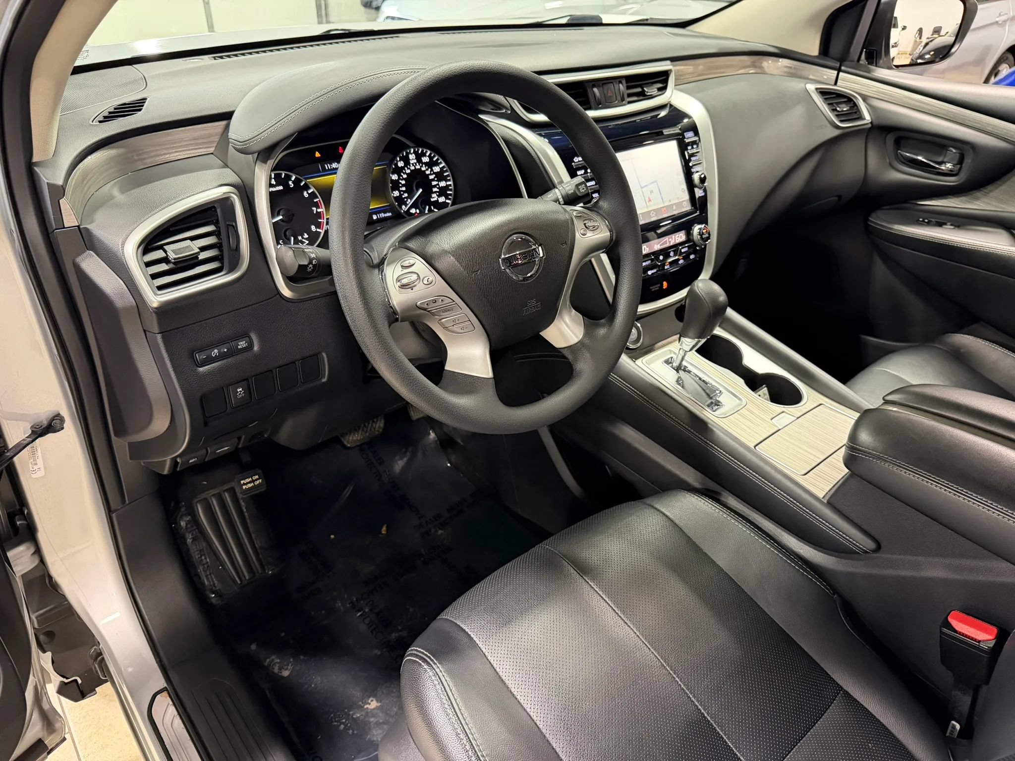 Used 2017 Nissan Murano S w/ Navigation Package AWD/4WD image 13
