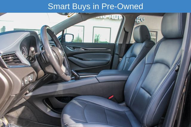 Used 2020 Buick Enclave Essence image 18