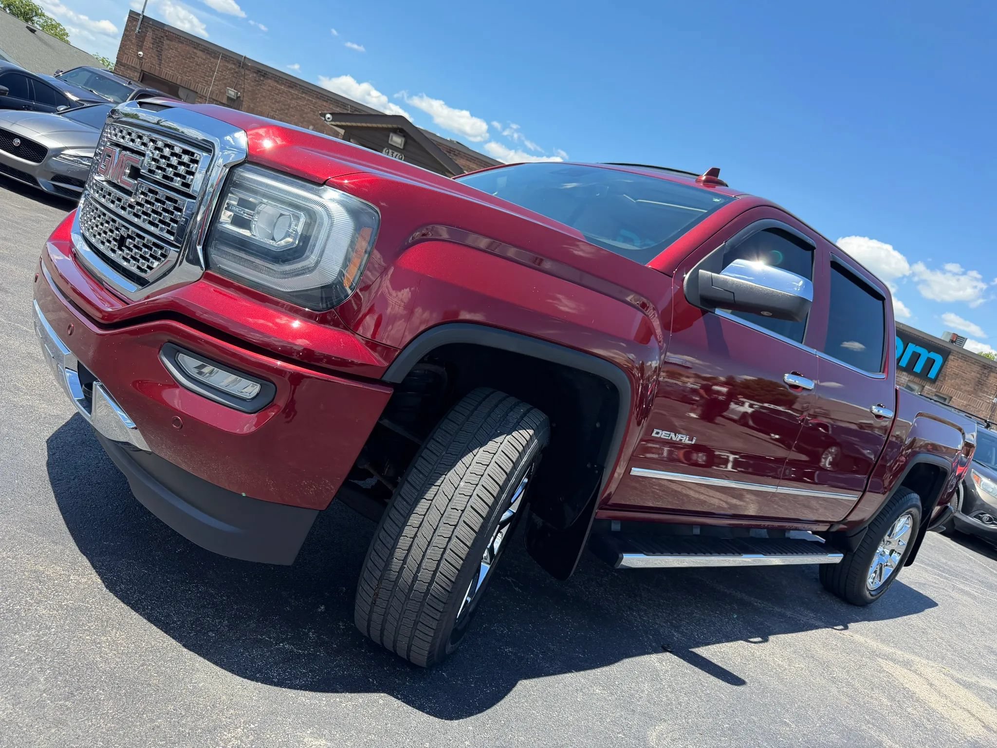 Used 2016 GMC Sierra 1500 Denali w/ Enhanced Driver Alert Package AWD/4WD image 52