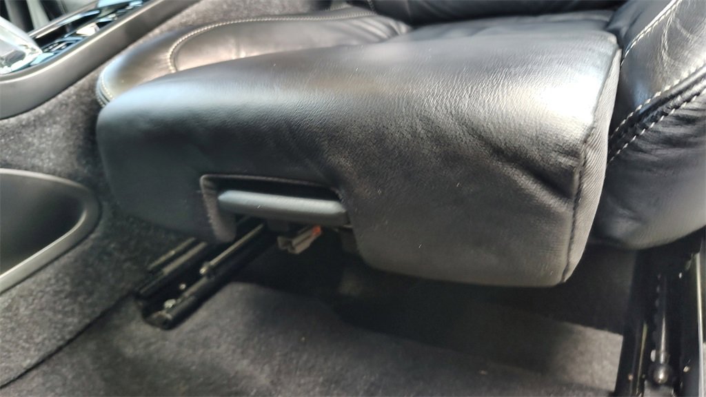 Certified 2023 Volvo XC40 B5 Plus w/ Driver Assist Package image 10