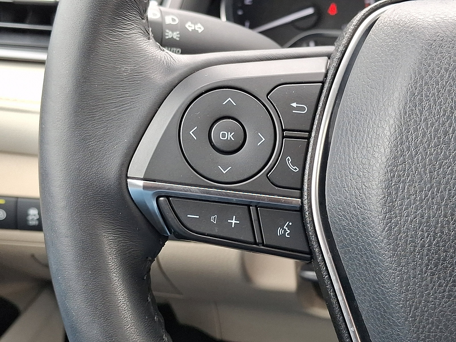 Used 2019 Toyota Camry XLE w/ Driver Assist Package FWD image 22