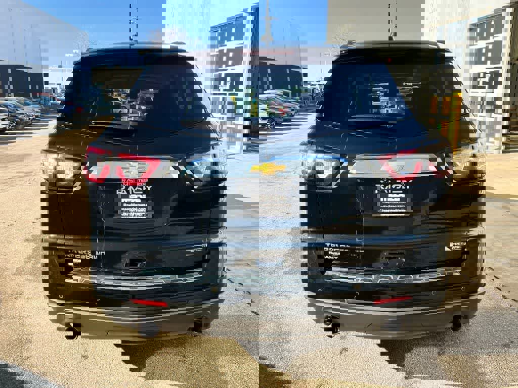 Used 2017 Chevrolet Traverse Premier image 5