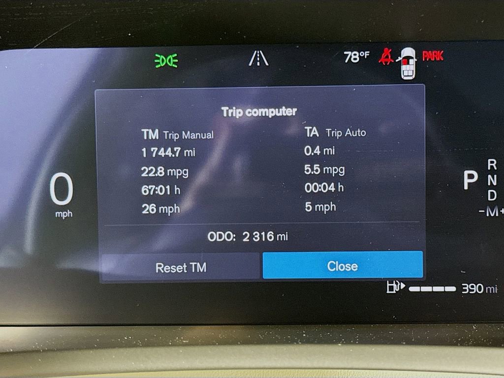 Used 2026 Volvo XC90 B6 Ultra w/ Lounge Package image 12