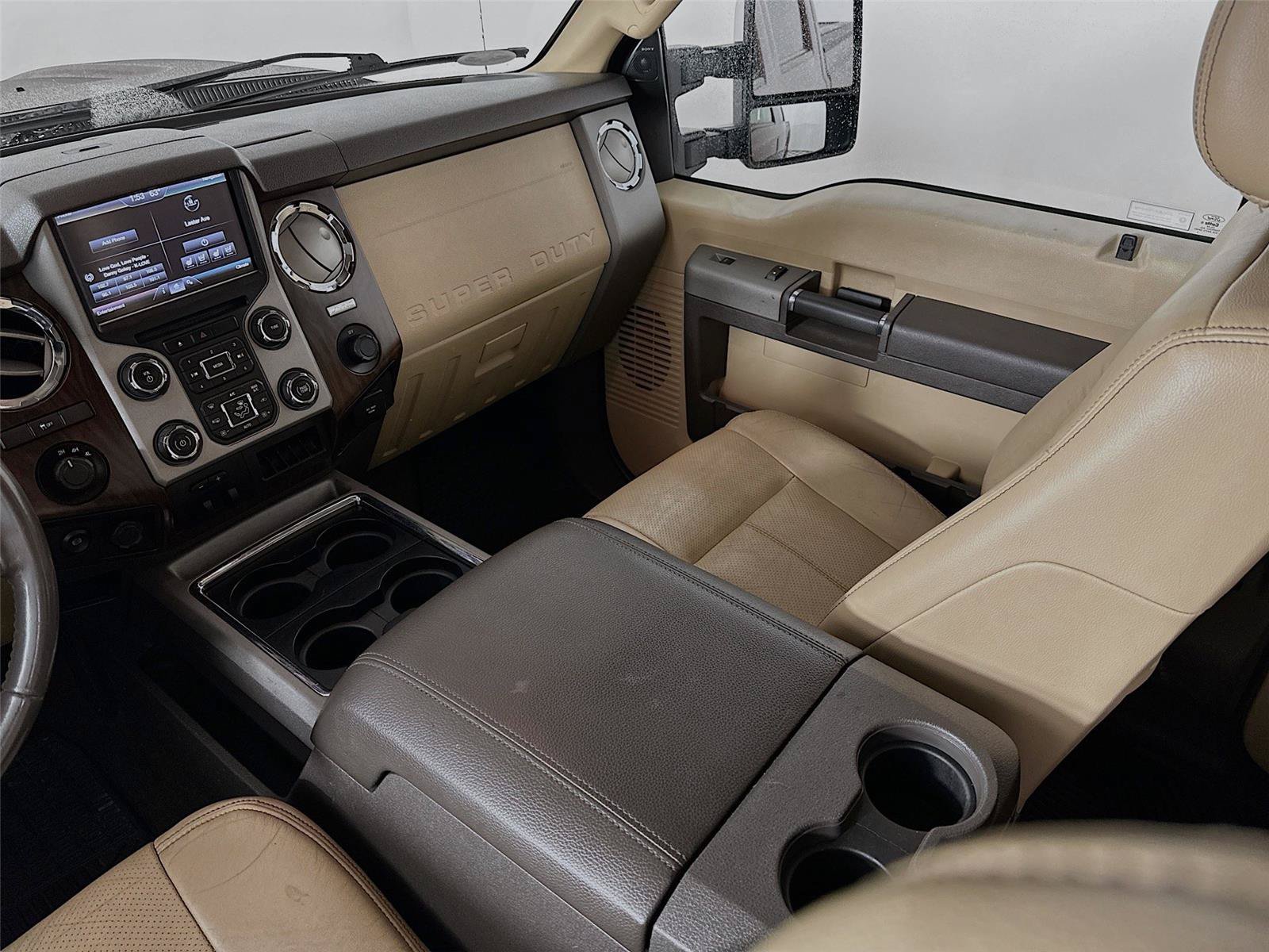 Used 2016 Ford F250 Lariat w/ Lariat Ultimate Package AWD/4WD image 26