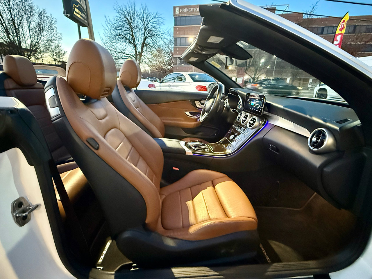 Used 2020 Mercedes-Benz C 300 4MATIC Cabriolet image 32