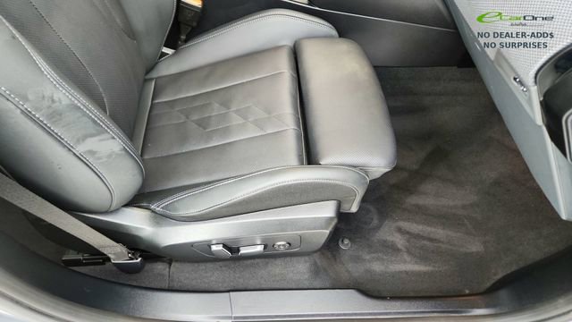 Used 2025 BMW X3 xDrive30 w/ Premium Package AWD/4WD image 23