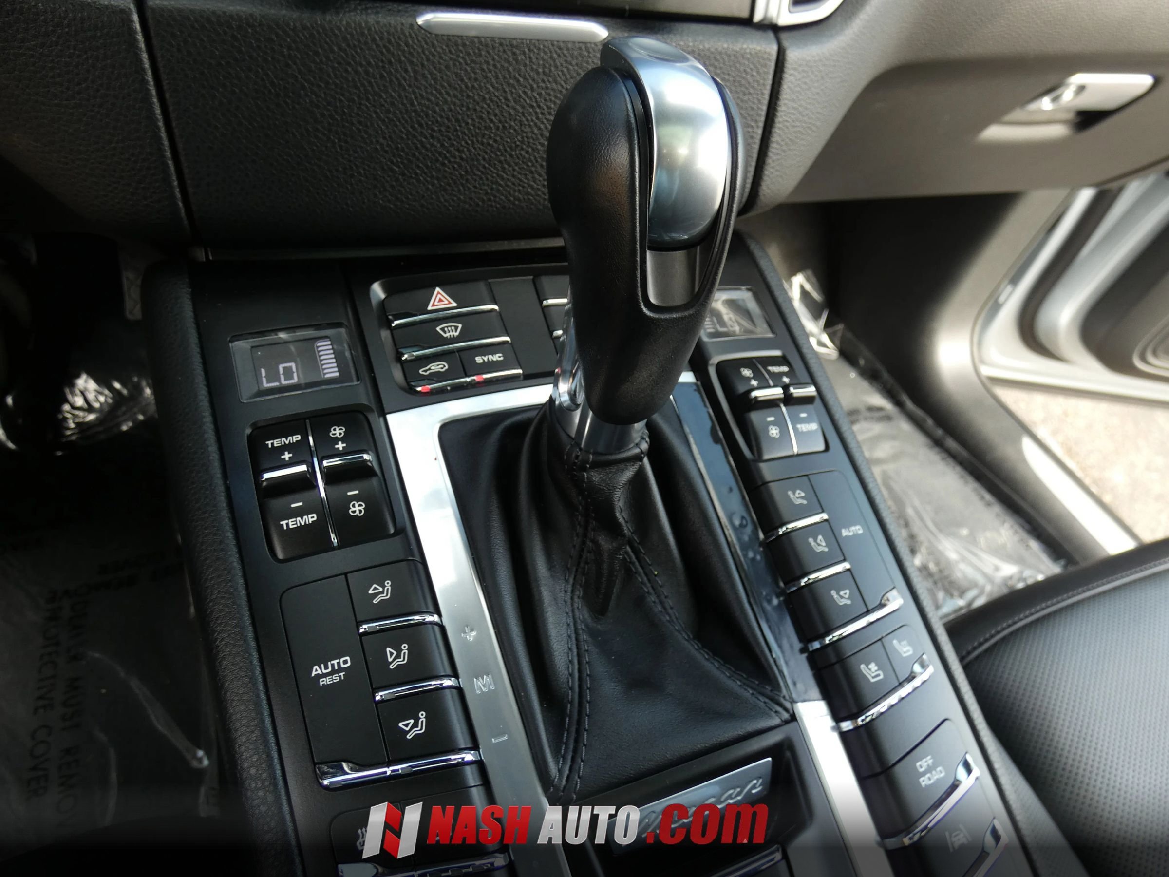 Used 2017 Porsche Macan S AWD/4WD image 53