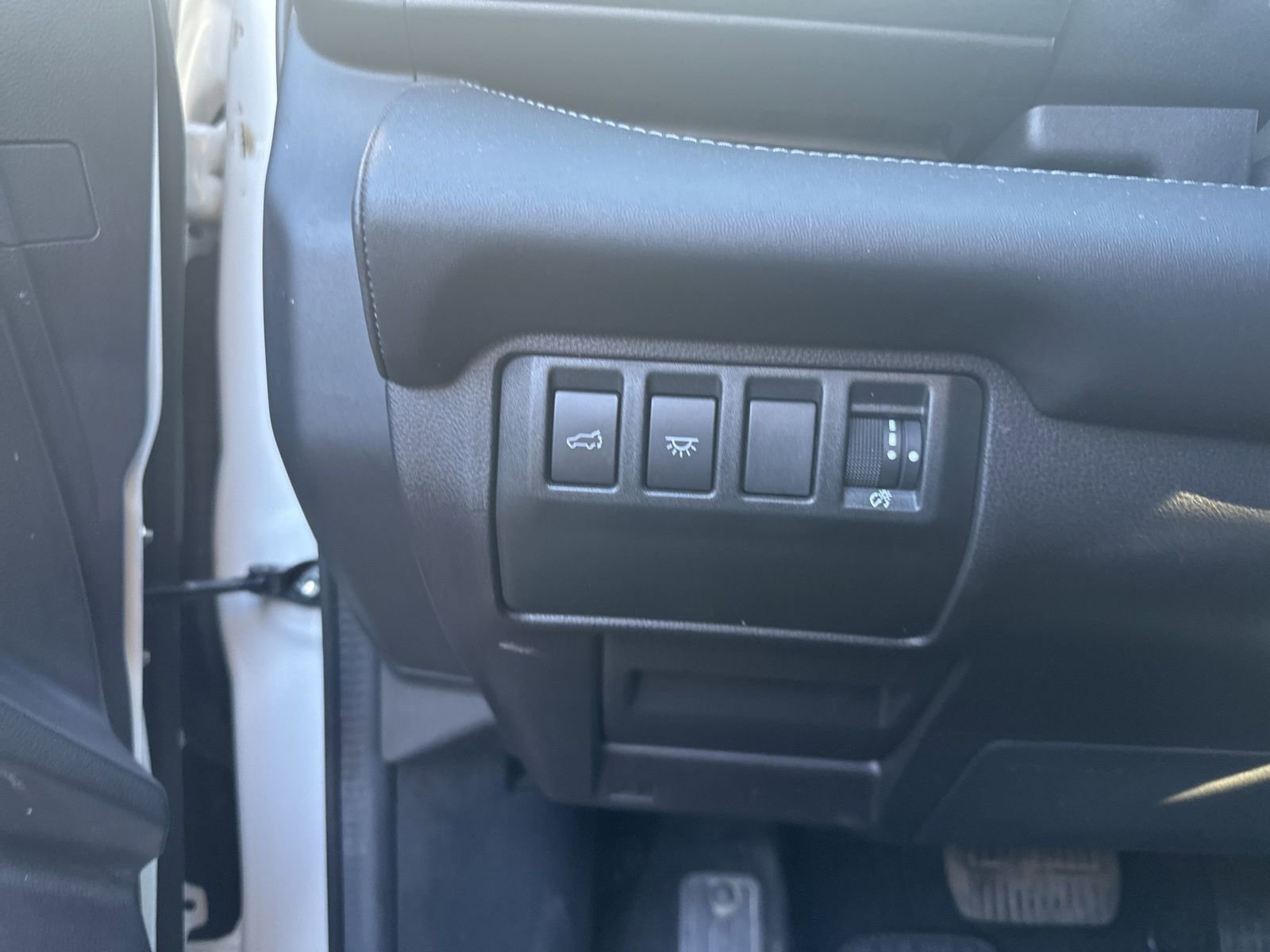 Used 2024 Subaru Ascent Limited w/ Technology Package image 9