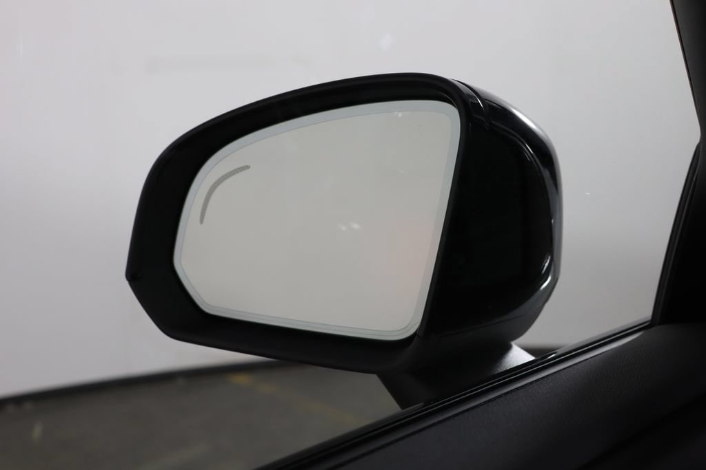 Used 2023 Volvo C40 P8 Recharge Ultimate AWD/4WD image 42