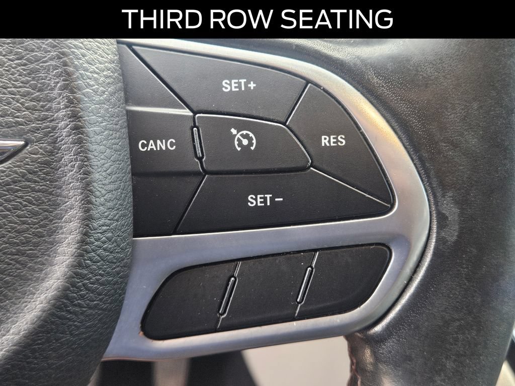 Used 2020 Chrysler Pacifica Touring-L FWD image 22
