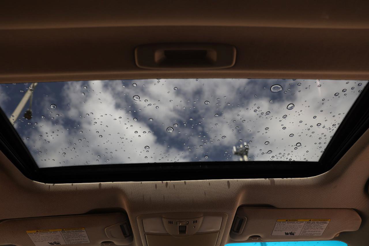 Used 2009 INFINITI G37 Journey w/ Premium Pkg image 23