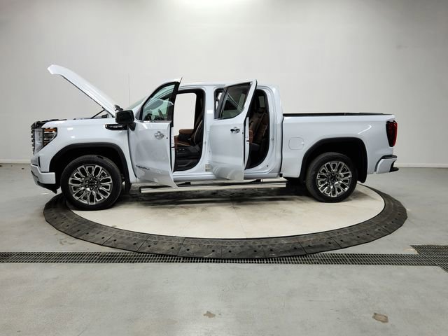 New 2026 GMC Sierra 1500 Denali Ultimate image 12