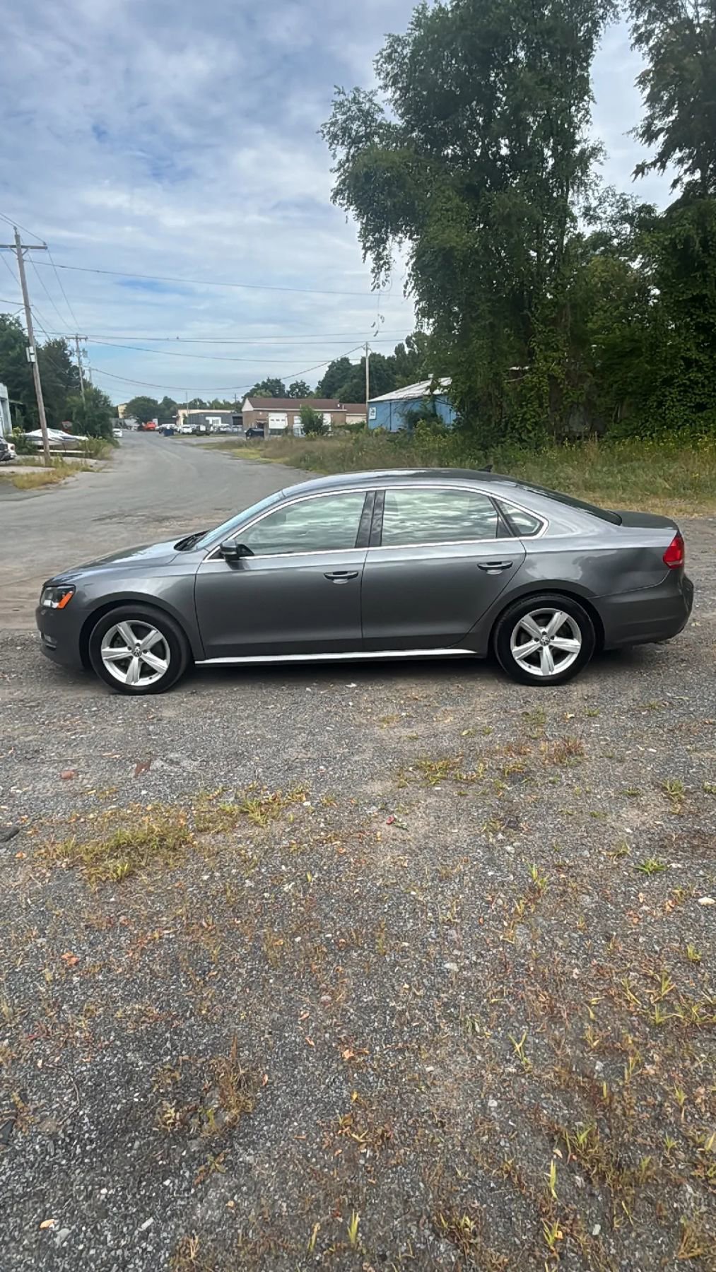 Used 2015 Volkswagen Passat 1.8T Limited Edition image 8