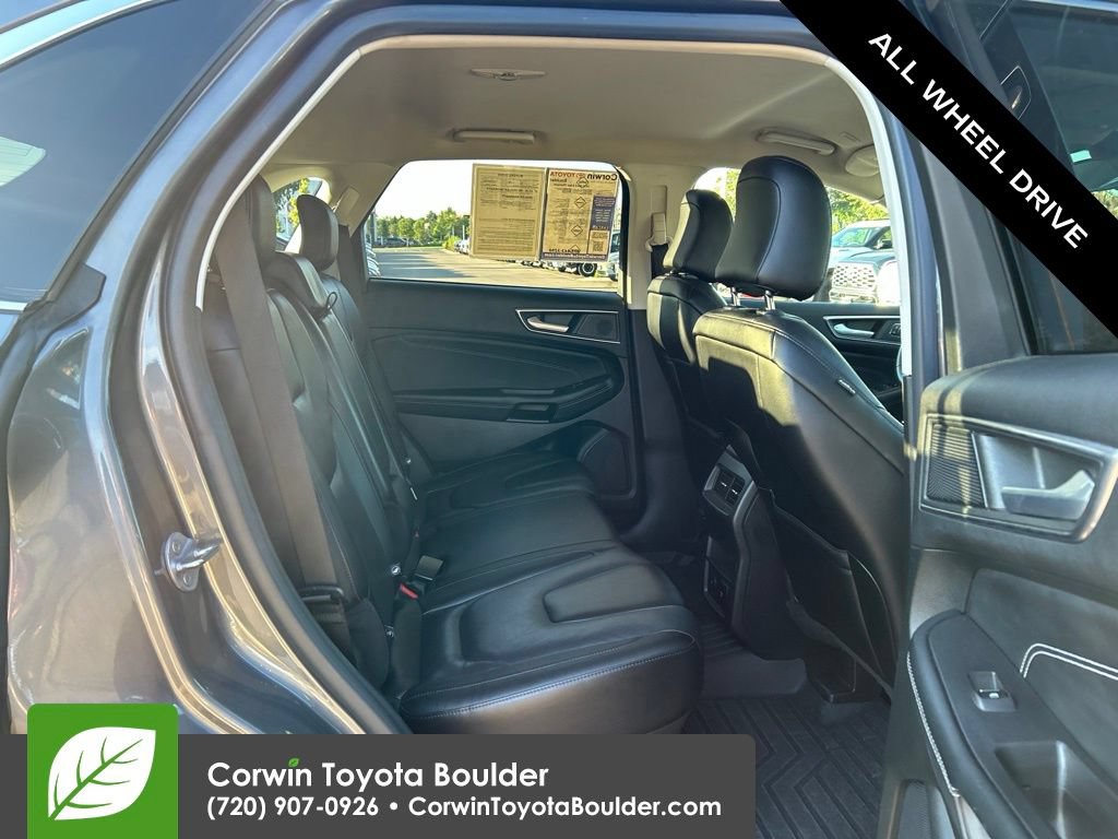 Used 2022 Ford Edge Titanium AWD/4WD image 16